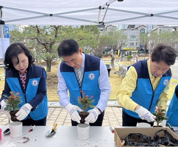 청주교육지원청, ‘2026 청렴 식목 캠페인 실시 ’