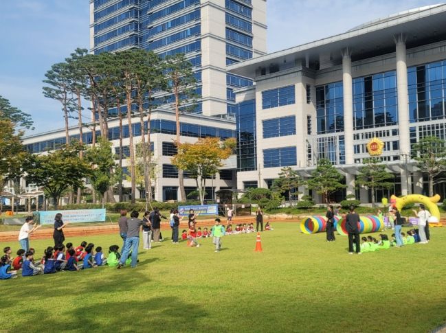 전북도청, 어린이들 놀이터 되다 ! 아이들 웃음꽃 피는‘도청으로 소풍 오는 날’운영