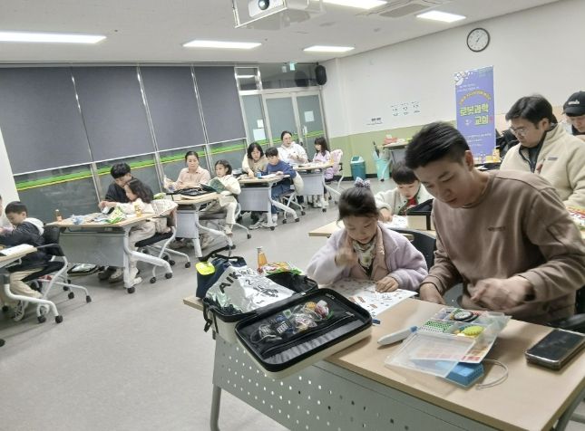 봉화군가족센터, 부모와 자녀가 함께 배우는 ‘로봇과학교실’ 운영