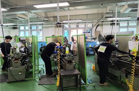 <폴리메카닉스 경기장면>