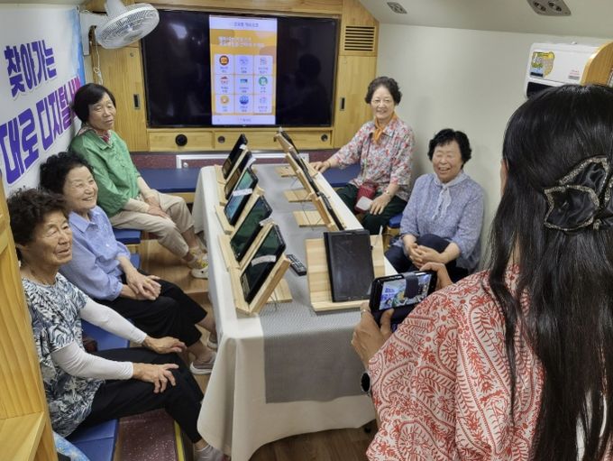 지난해 프로그램 진행 사진