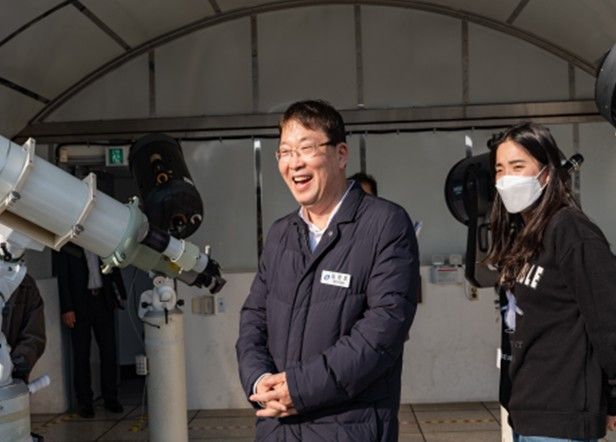 광진 청소년 진로직업체험지원센터에 방문한 모습