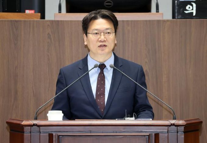 신한철 의원 “조례 3년째 미이행… 피해는 아이들 몫”