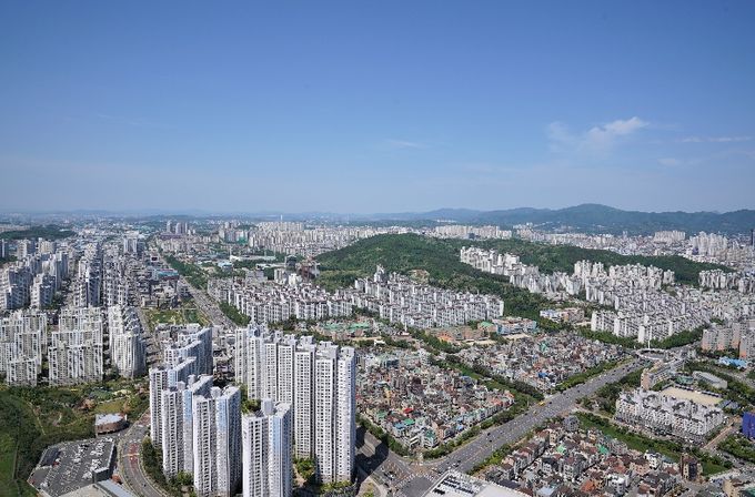 1. 천안시 전경.