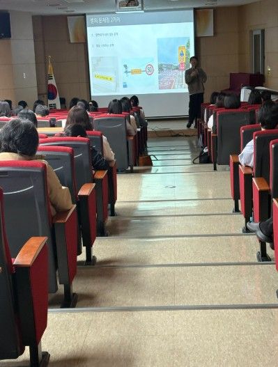 24일 다정초에서 열린 특수교육대상 학생 학부모를 대상으로 열린 ‘2026 행동중재 학부모 연수’모습